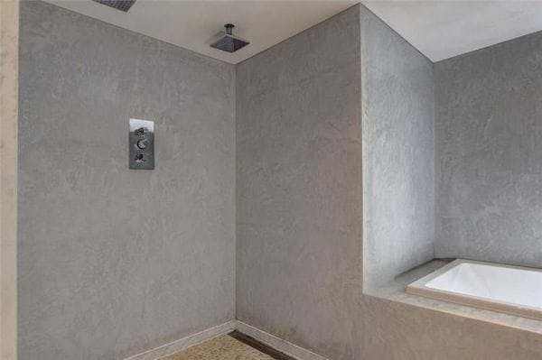 Hoe en Waarom Badkamer Vloertegels Verven: Tips voor een Frisse Look!