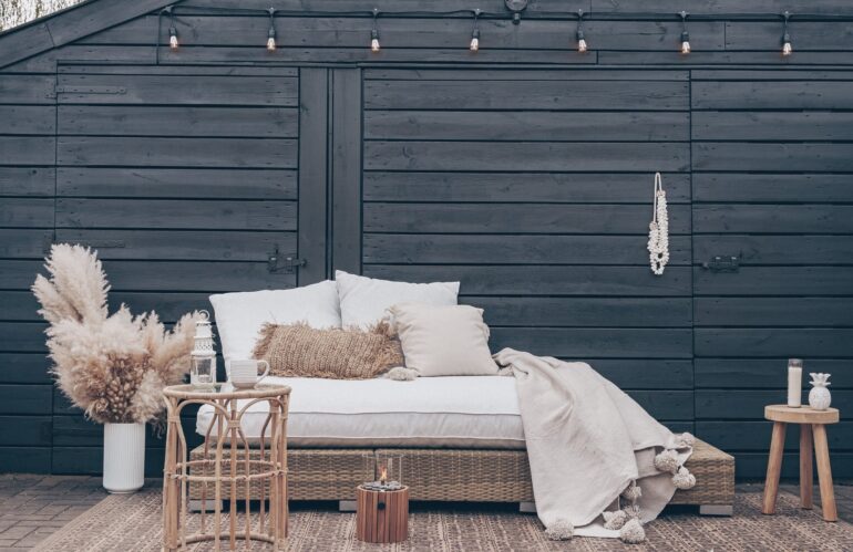 Tips voor het Verven van Jouw Tuinhuis: Inspiratie en Advies