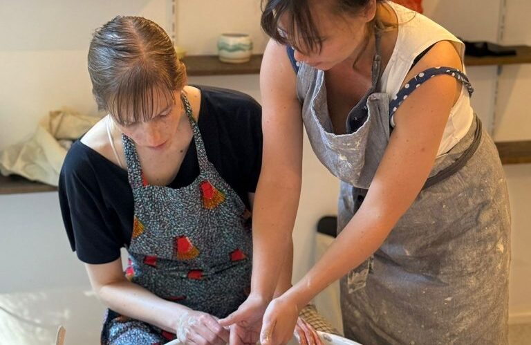 Creëer Met Klei: Ontdek de Magie van een Workshop Kleien