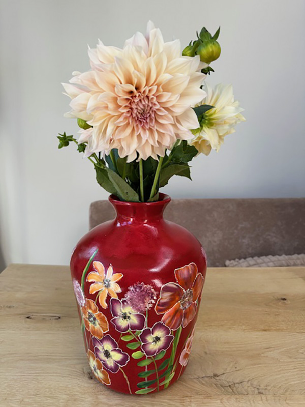 Unieke Creativiteit: Vaas Schilderen als Kunstzinnige Uitdaging